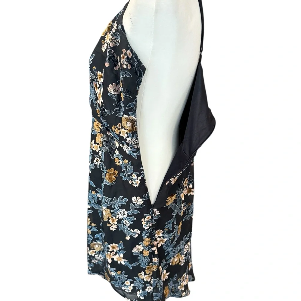 Lulu’s Evenings with You Dark Teal Floral Velvet Asymmetrical Dress sz Large